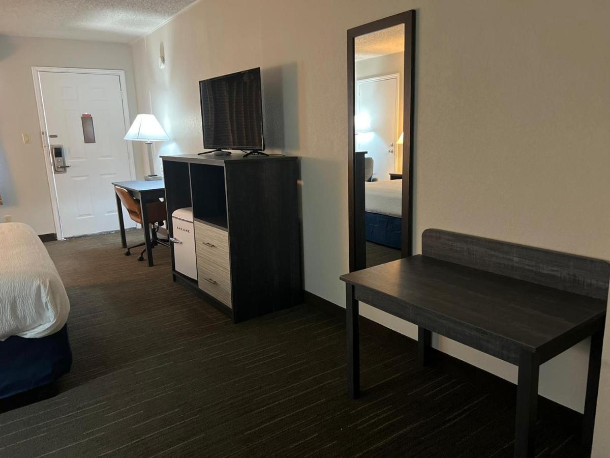 Salt Creek Lodge Graham Экстерьер фото