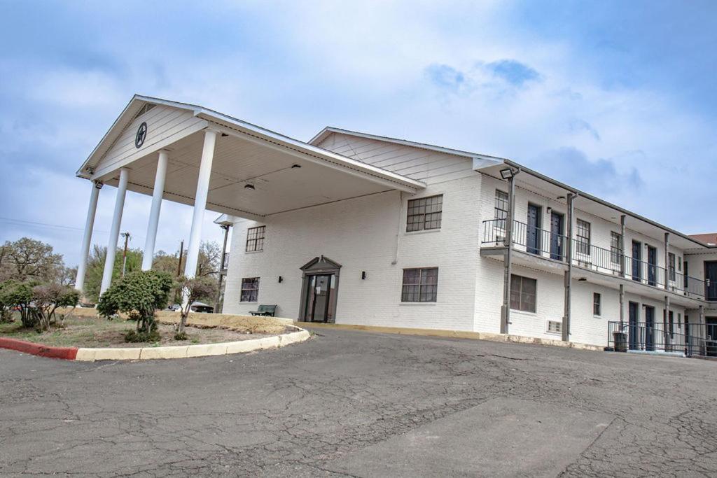 Salt Creek Lodge Graham Экстерьер фото